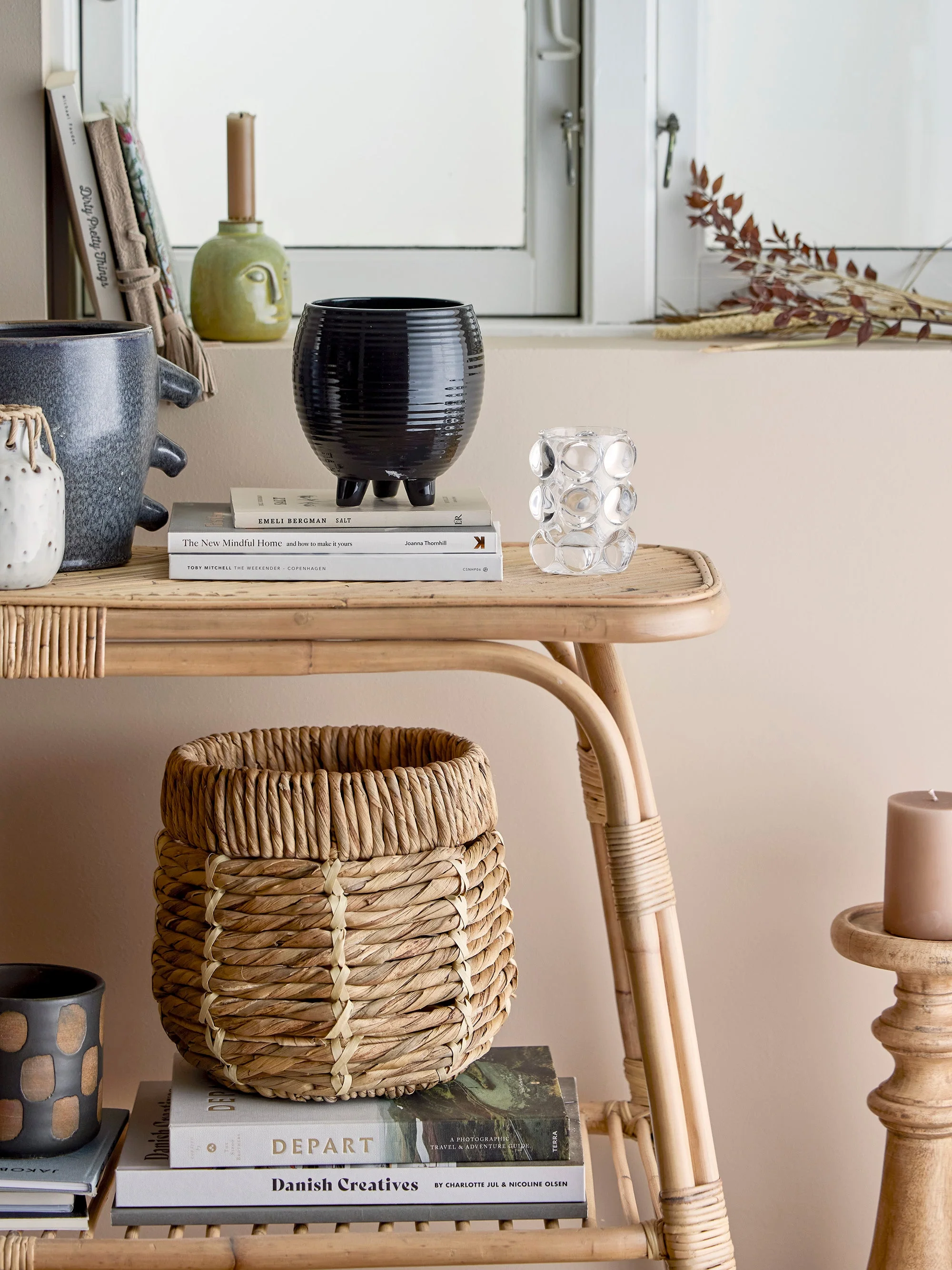 Arnel Black Pot by Bloomingville - Image 2