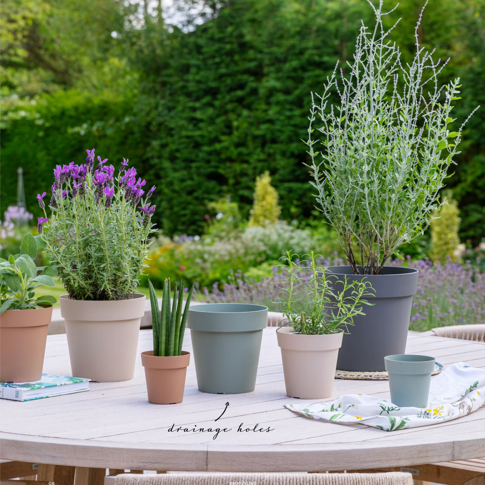 Mondo Oat Recycled Plastic Pot - Image 3